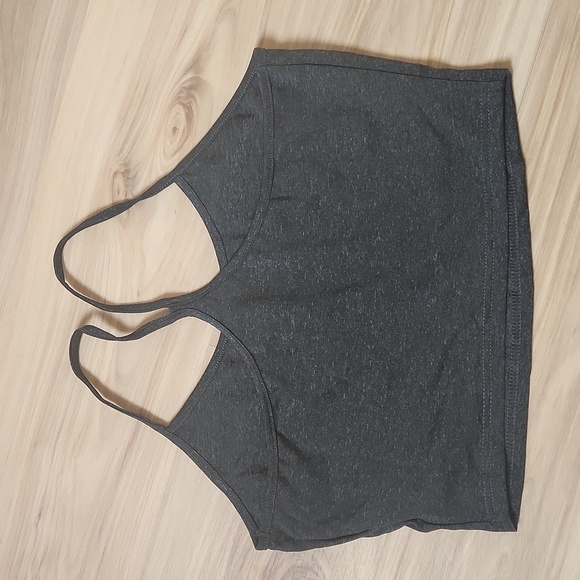 2 womens workout tops - Picture 5 of 5